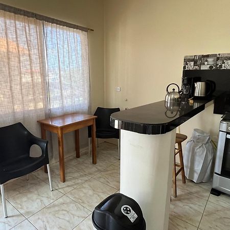 Apartahotel Casa Soleil Puerto Villamil Szoba fotó