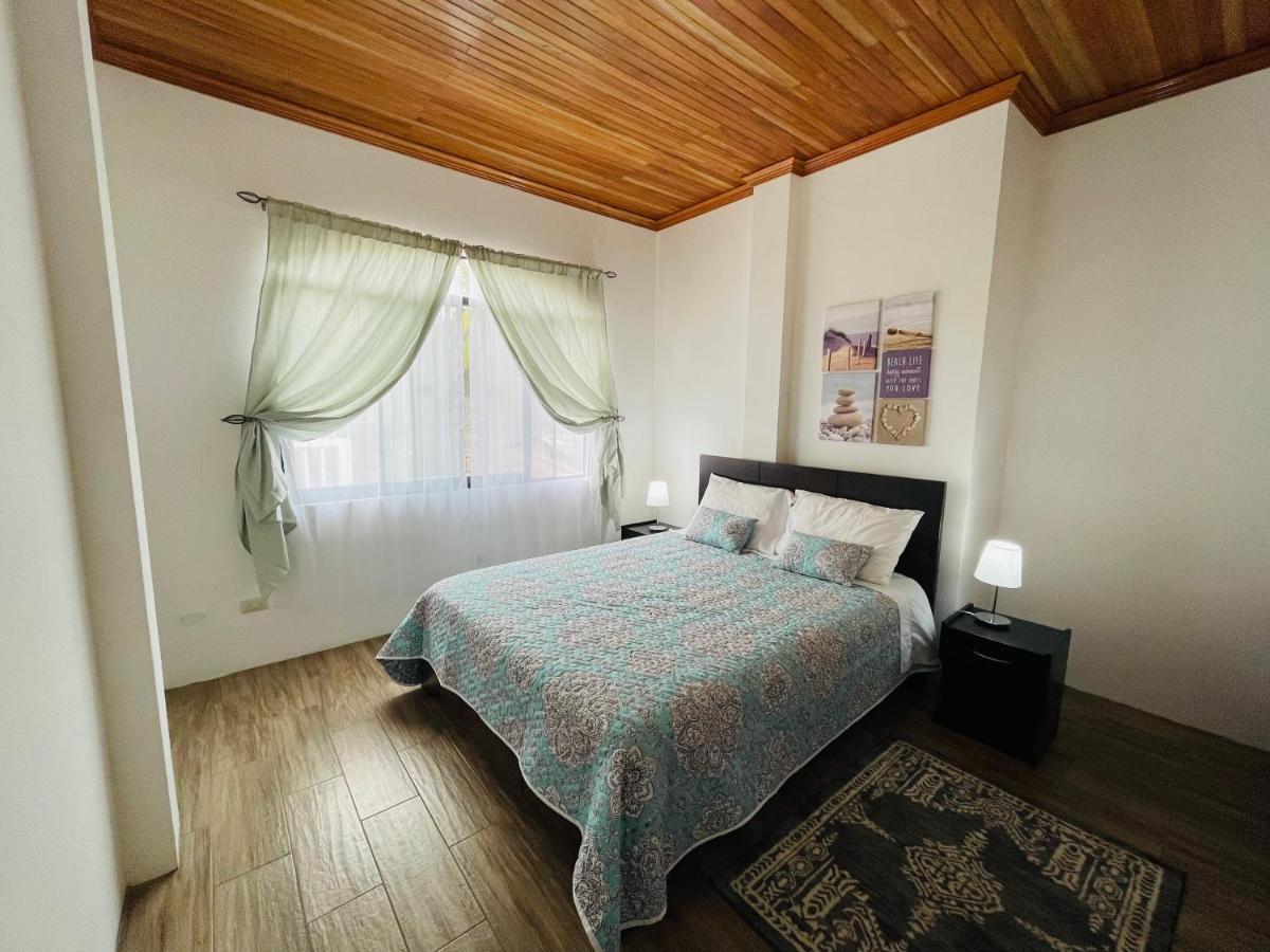 Apartahotel Casa Soleil Puerto Villamil Kültér fotó
