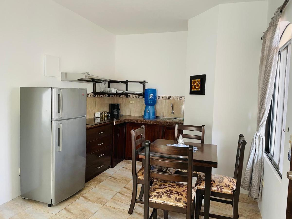 Apartahotel Casa Soleil Puerto Villamil Kültér fotó