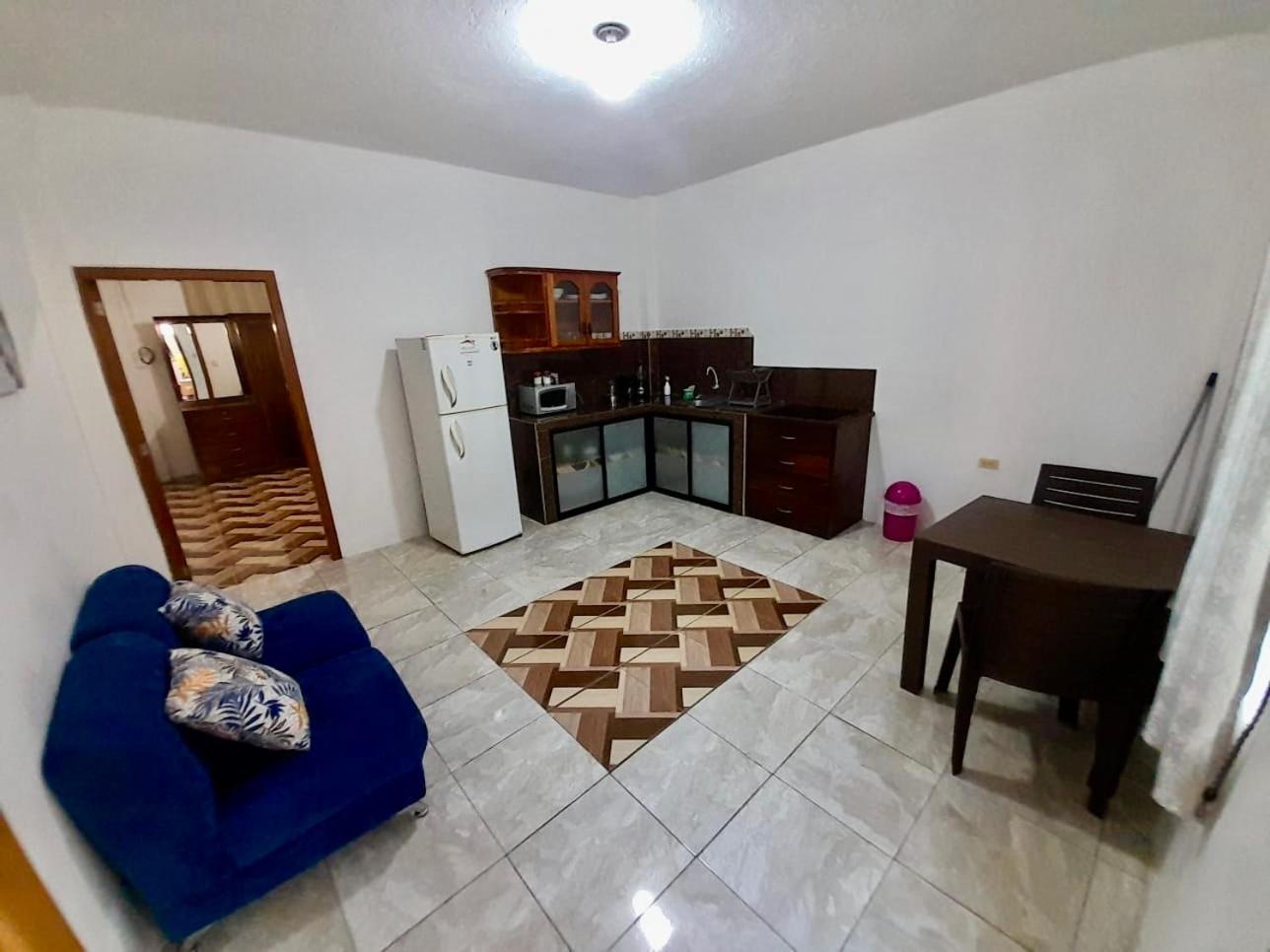 Apartahotel Casa Soleil Puerto Villamil Szoba fotó